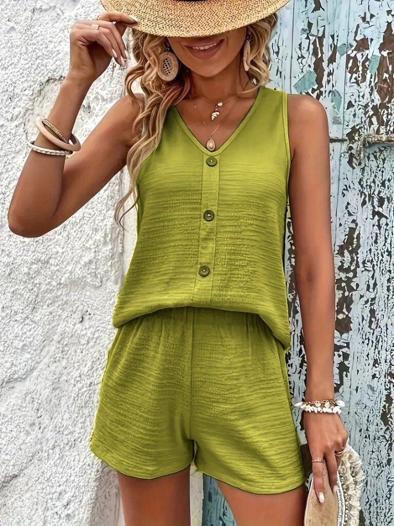 Kadın Askılı Kolsuz V Yakalı önden Düğmeli Bürümcük Bluz Ve Short Ikili Takım